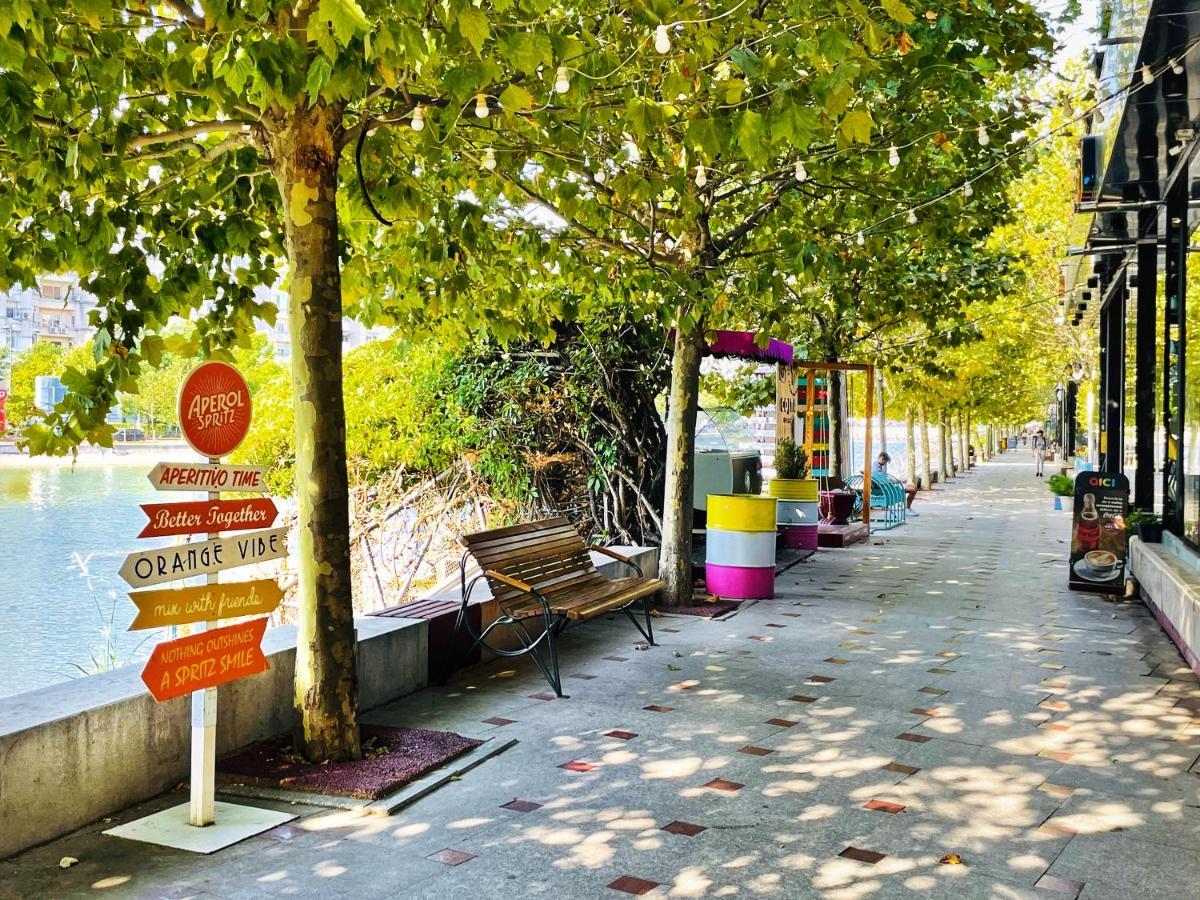 Madra Rentals Bucharest One Ngoại thất bức ảnh