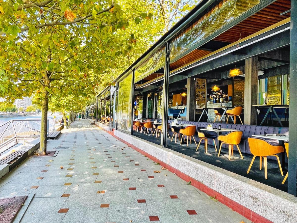 Madra Rentals Bucharest One Ngoại thất bức ảnh